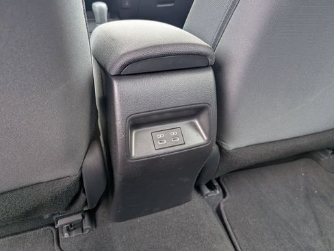 Used 2025 Toyota Corolla LE FWD image 29