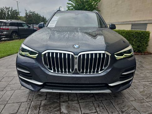 Used 2022 BMW X5 sDrive40i w/ Premium Package RWD image 2