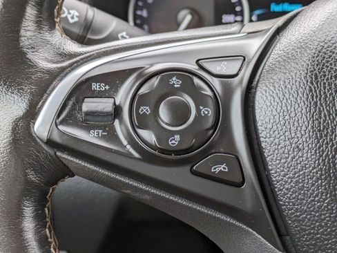 Used 2017 Buick Envision Premium w/ Driver Confidence Package image 28