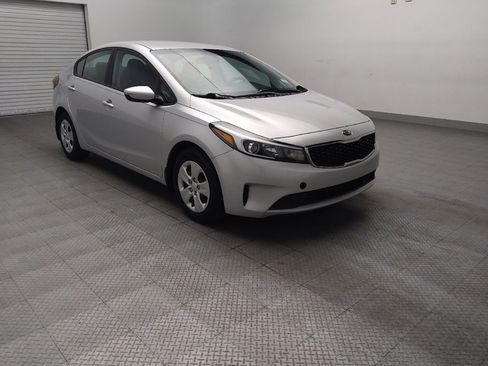 Used 2017 Kia Forte LX w/ LX Popular Package FWD image 13