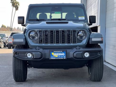 New 2026 Jeep Gladiator Sport image 9