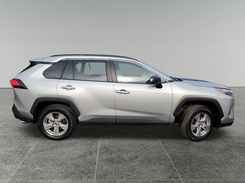 Certified 2025 Toyota RAV4 LE image 8