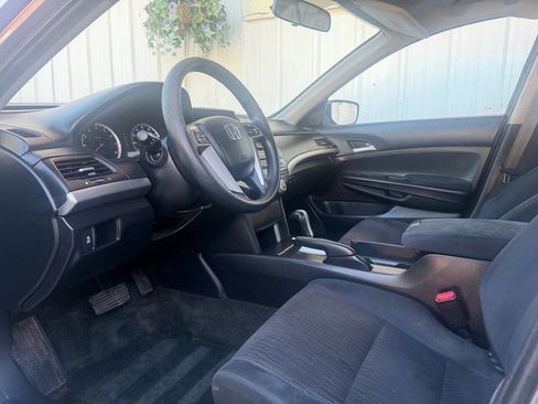 Used 2012 Honda Accord LX image 13