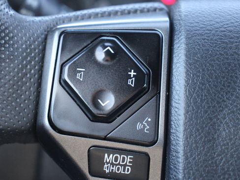 Certified 2023 Toyota Tacoma TRD Off-Road AWD/4WD image 24