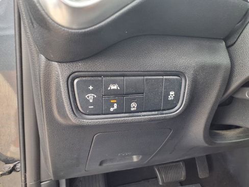 Used 2022 Kia Soul LX w/ Technology Package image 15