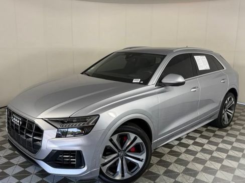 Used 2019 Audi Q8 Prestige AWD/4WD image 2