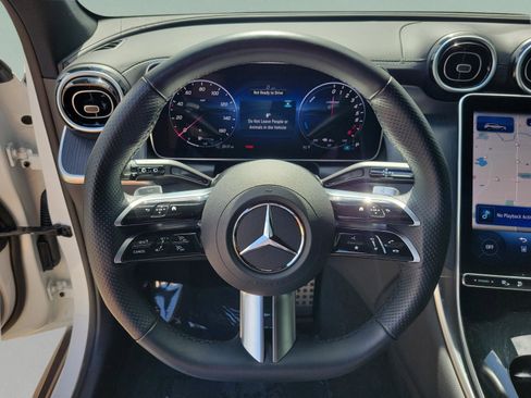 Used 2025 Mercedes-Benz GLC 350e 4MATIC image 24