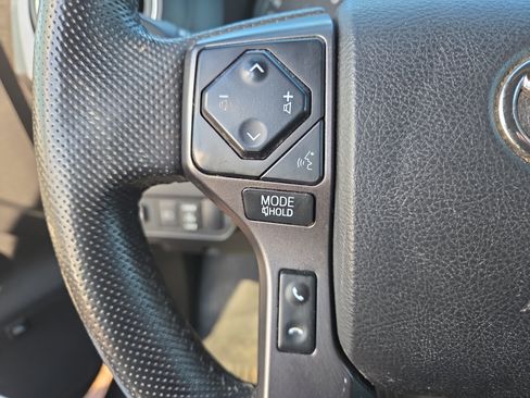 Certified 2022 Toyota Tacoma SR5 image 27