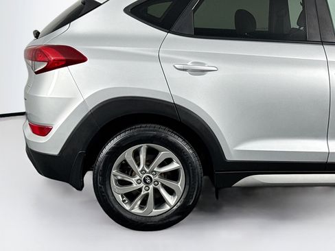 Used 2017 Hyundai Tucson SE w/ SE Popular Package 02 AWD/4WD image 35