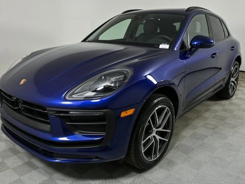Used 2026 Porsche Macan AWD/4WD image 1