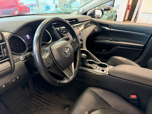 Used 2019 Toyota Camry XSE w/ Navigation Package image 22