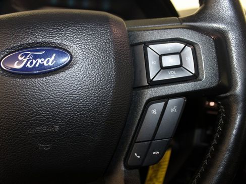 Certified 2019 Ford F150 XLT w/ Equipment Group 302A Luxury image 17