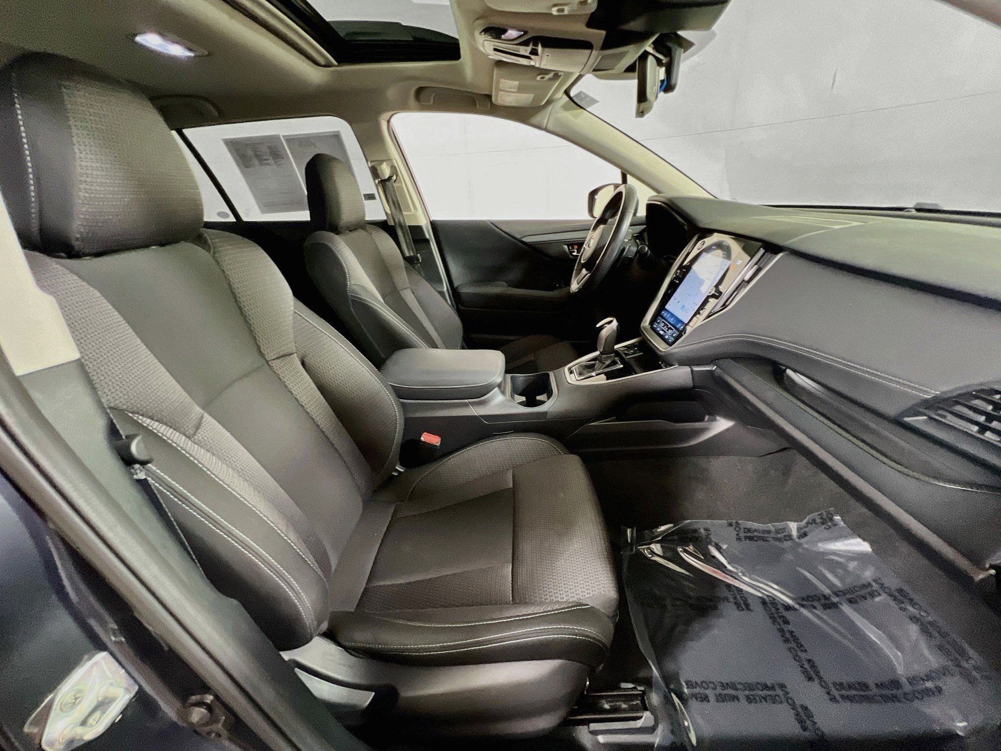 Used 2023 Subaru Outback Premium AWD/4WD image 28