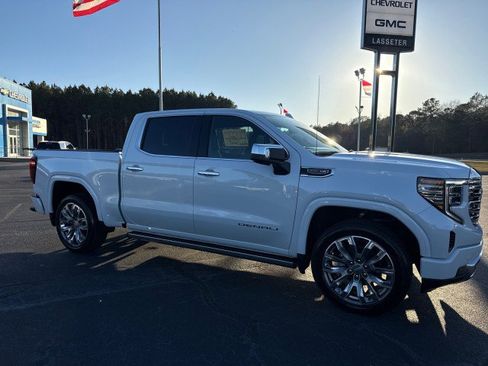 New 2026 GMC Sierra 1500 Denali image 2