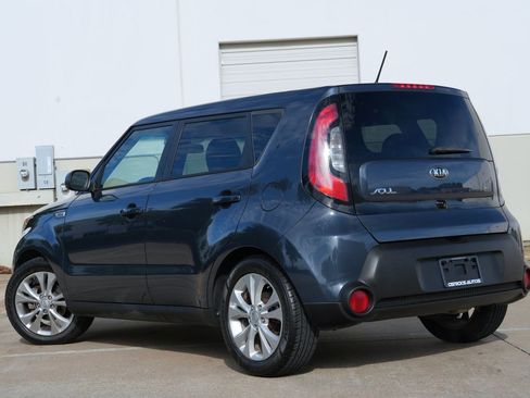 Used 2015 Kia Soul + w/ Primo Package FWD image 4