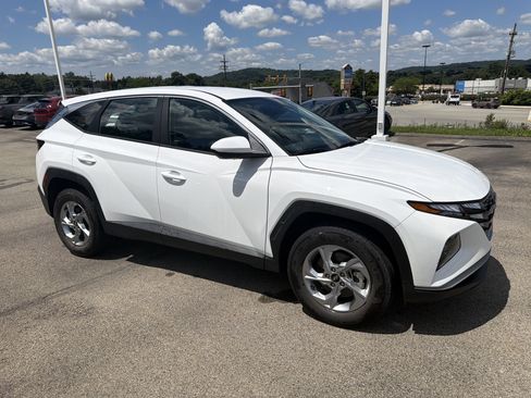 Used 2024 Hyundai Tucson SE AWD/4WD image 2