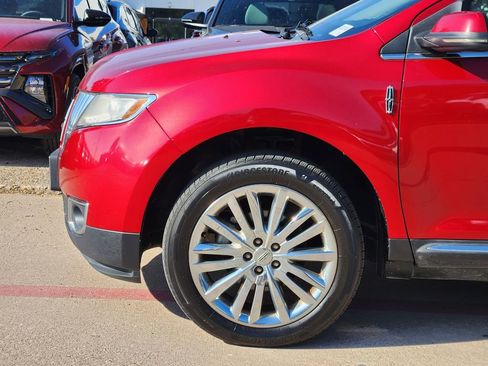 Used 2012 Lincoln MKX FWD image 9