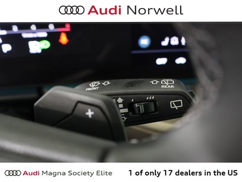 Used 2025 Audi Q5 Premium w/ Convenience Package AWD/4WD image 29