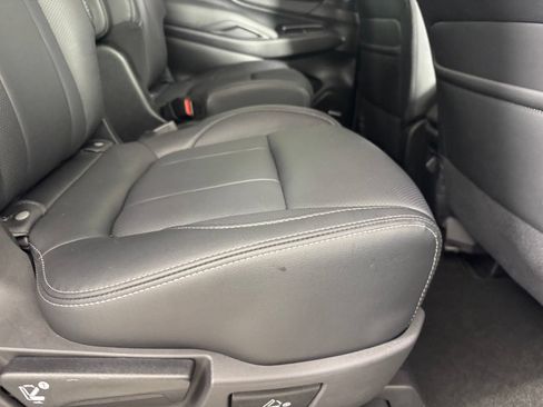 Used 2025 Subaru Ascent Limited w/ Popular Package #1 AWD/4WD image 33