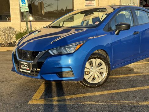 Used 2020 Nissan Versa S image 5