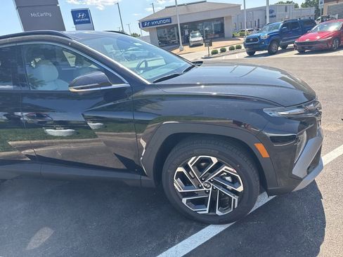 Certified 2025 Hyundai Tucson Limited image 37