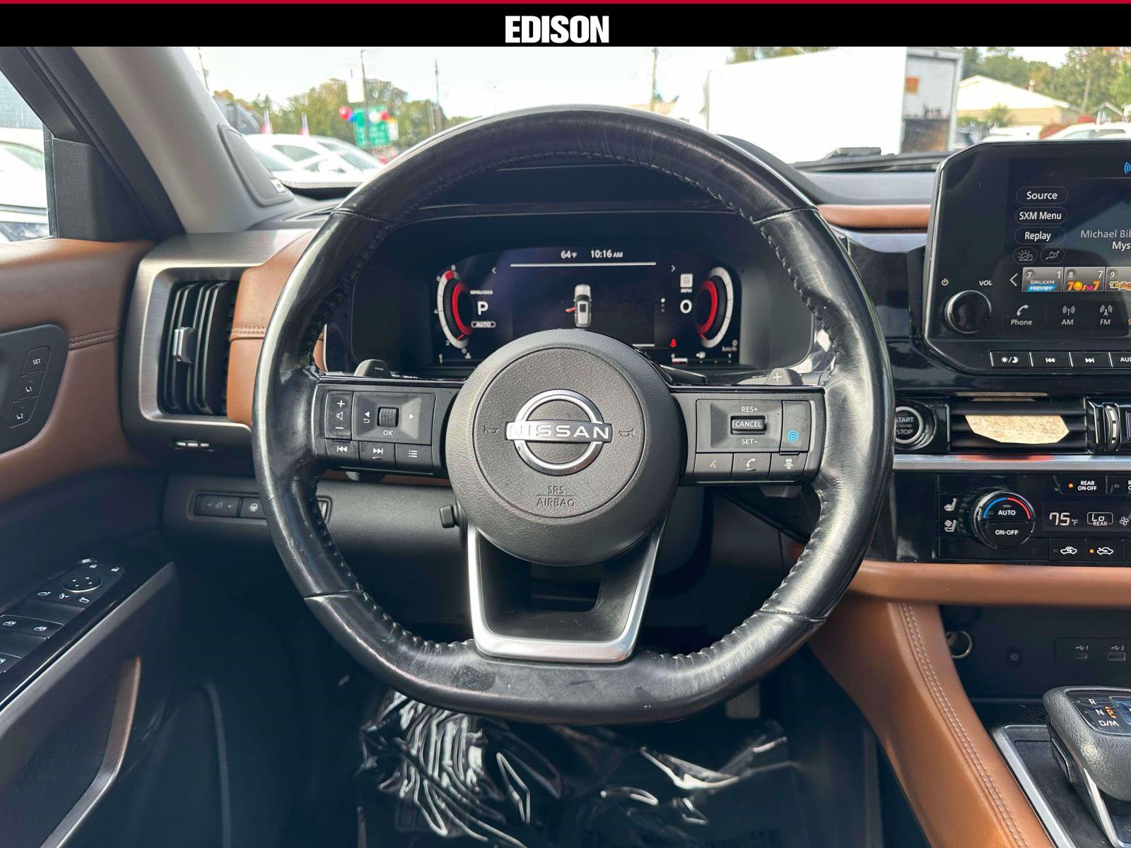 Used 2022 Nissan Pathfinder Platinum w/ Cargo Package AWD/4WD image 14