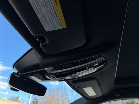 Used 2021 Porsche Cayenne Coupe image 32