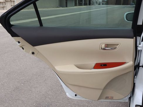 Used 2011 Lexus ES 350 FWD image 24