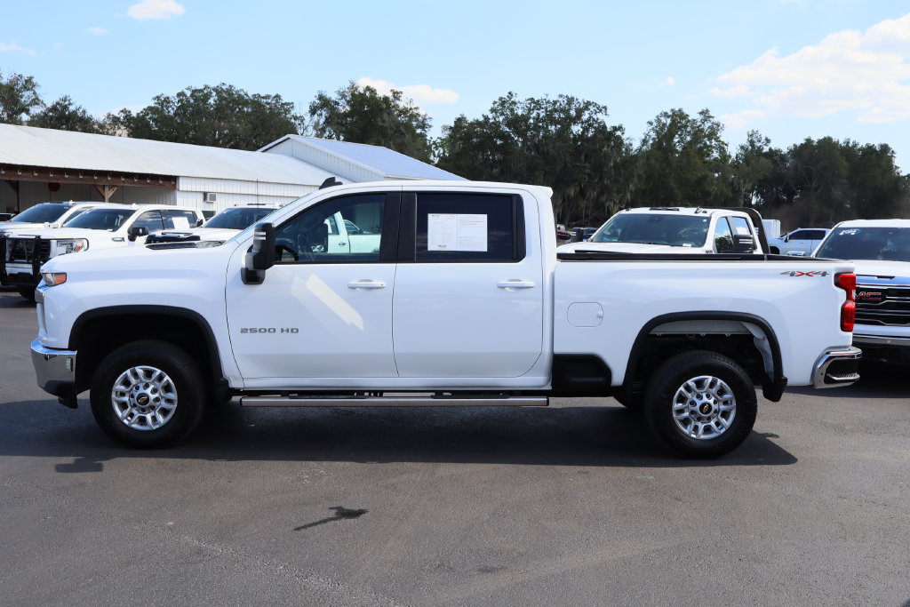 Used 2023 Chevrolet Silverado 2500 LT AWD/4WD image 6