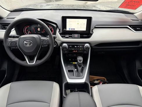 Used 2025 Toyota RAV4 XLE Premium image 26