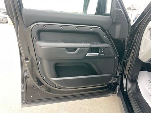 Used 2025 Land Rover Defender 110 S AWD/4WD image 20
