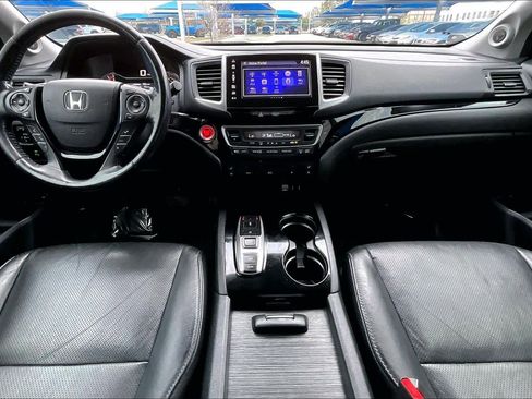 Used 2017 Honda Pilot Elite image 15