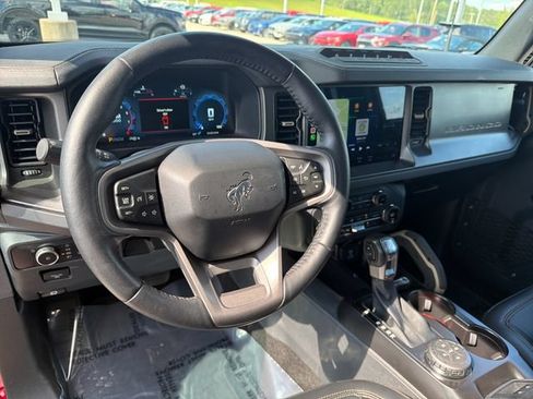 Used 2025 Ford Bronco Badlands AWD/4WD image 13