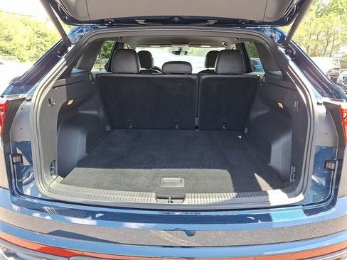 Used 2023 Volkswagen Atlas Cross Sport SE AWD/4WD image 29