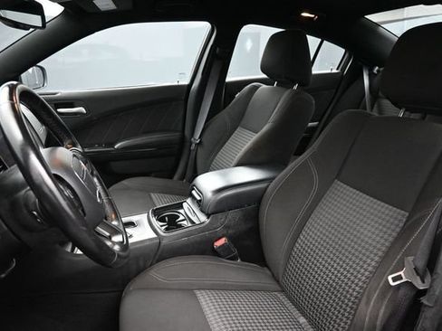 Used 2023 Dodge Charger SXT w/ Blacktop Package AWD/4WD image 15