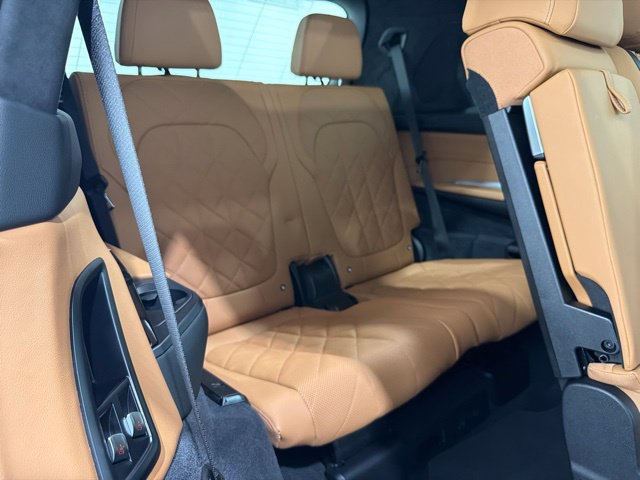 Used 2026 BMW X7 xDrive40i w/ M Sport Package AWD/4WD image 50