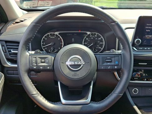 Certified 2023 Nissan Rogue SV w/ SV Premium B Package AWD/4WD image 19