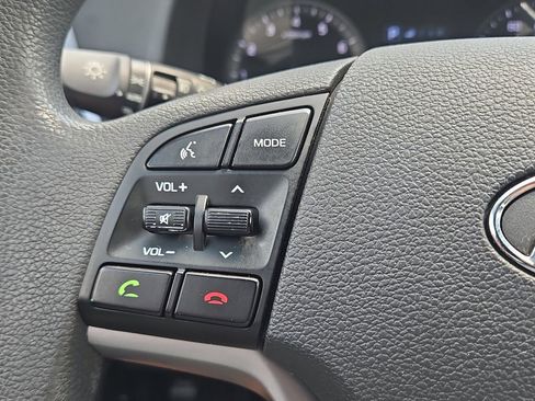 Used 2017 Hyundai Tucson SE image 11