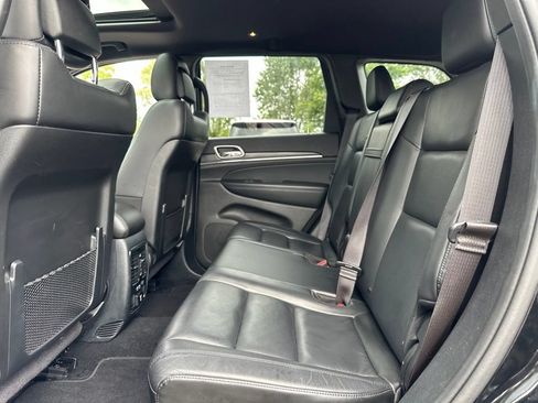 Used 2020 Jeep Grand Cherokee Limited AWD/4WD image 38