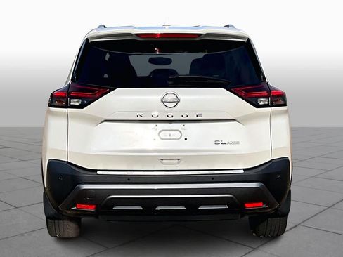 Used 2023 Nissan Rogue SL image 4