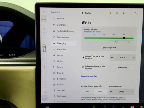 Used 2021 Tesla Model S Plaid image 18