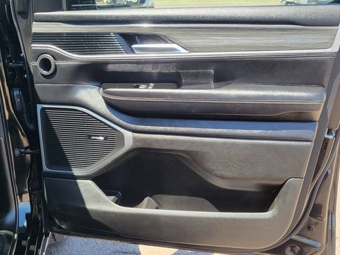 Used 2024 Jeep Wagoneer Series II w/ Flexible Seating Group AWD/4WD image 19