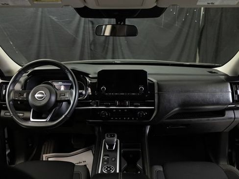 Used 2024 Nissan Pathfinder SV AWD/4WD image 27