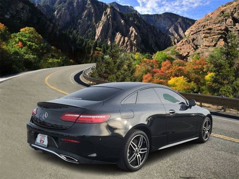 Used 2018 Mercedes-Benz E 400 E 400 image 3