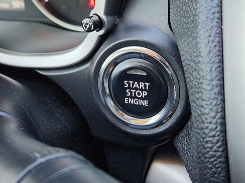 Used 2022 Mitsubishi Eclipse Cross SE image 9