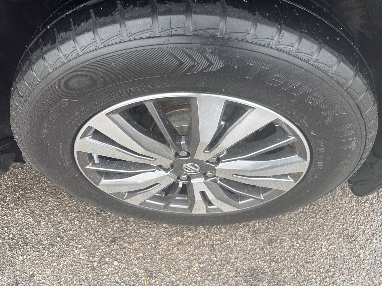 Used 2019 Nissan Pathfinder S AWD/4WD image 14