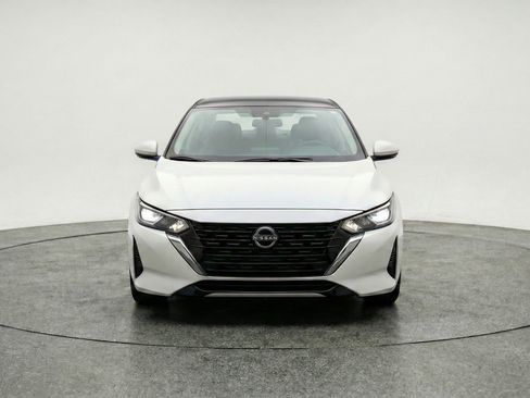 Used 2025 Nissan Sentra S image 2