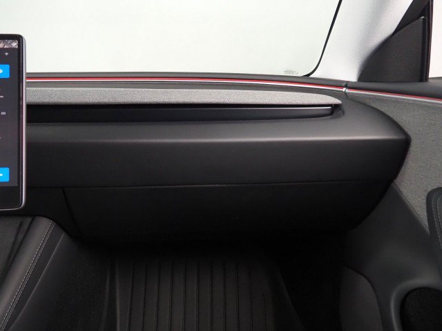 Used 2025 Tesla Model 3 Long Range RWD image 46