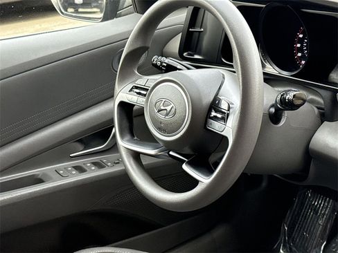 Used 2022 Hyundai Elantra SEL w/ Cargo Package image 28