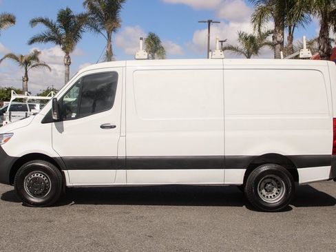 Used 2019 Mercedes-Benz Sprinter 144 Cargo image 5